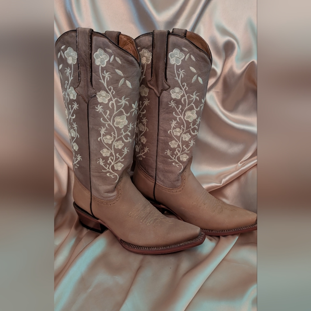 Tanner Mark Hand Crafted Leather Boots